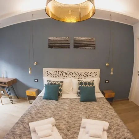 Verrazzano 37 بيت ضيافة