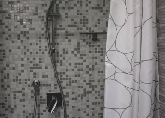 Verrazzano 37 4* רומא