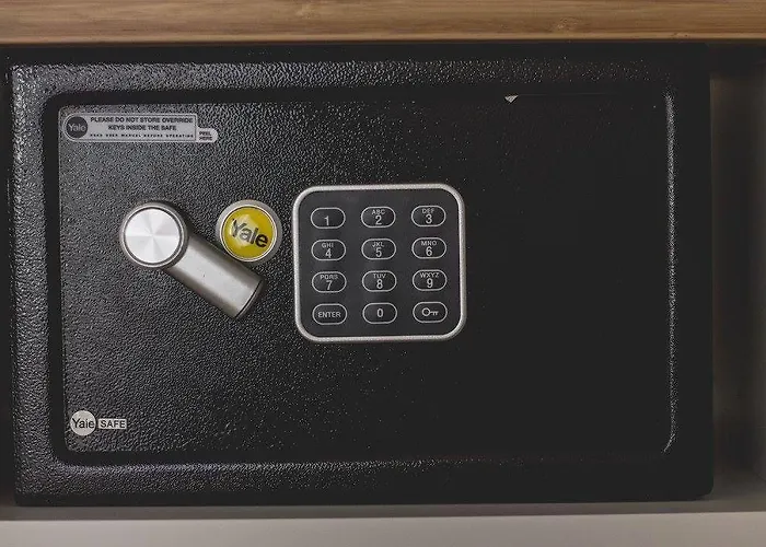 Verrazzano 37 4* רומא